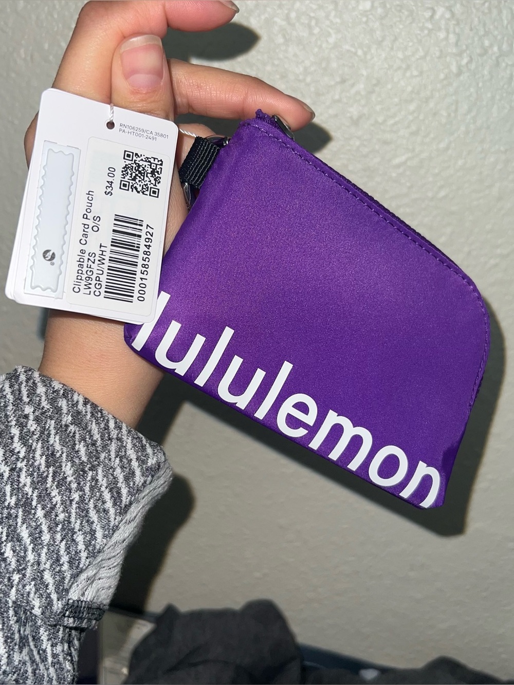 NWT Lululemon College Purple Clippable Card Pouch